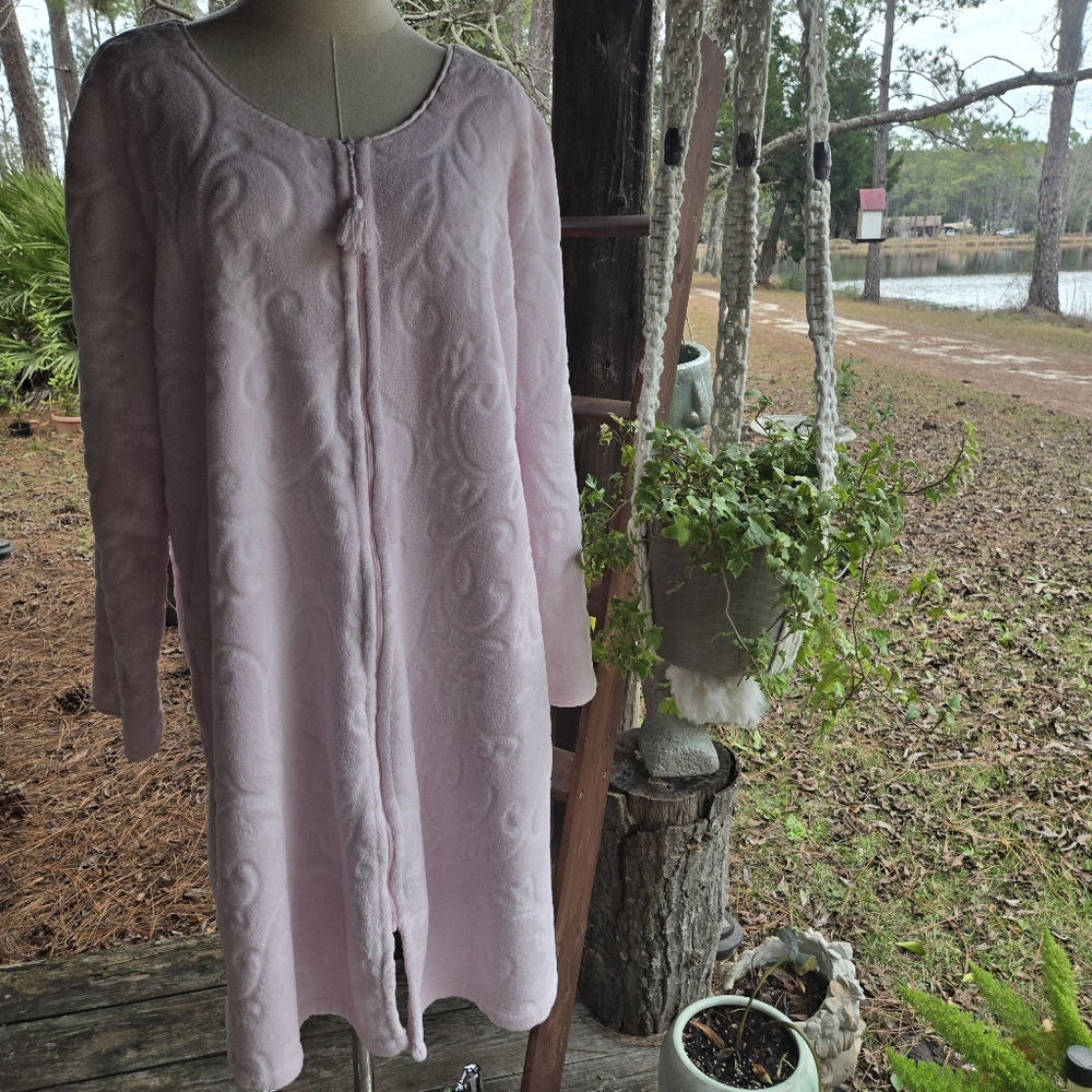 Aria blush pink warm fluffy cozy comfy midi robe size large